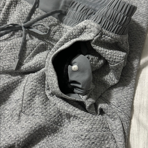 Lululemon At Ease Joggers - Picture 6 of 7